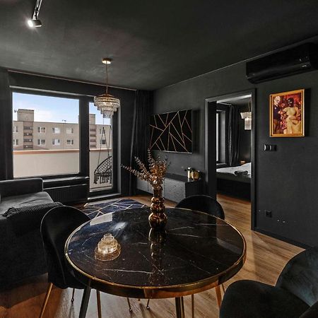 Apartamento Lam Black - Ac - Balcony Bratislava Exterior foto