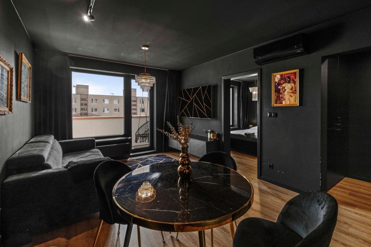 Apartamento Lam Black - Ac - Balcony Bratislava Exterior foto