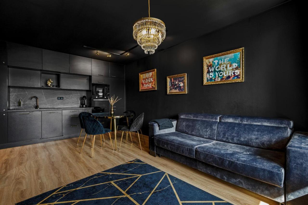 Apartamento Lam Black - Ac - Balcony Bratislava Exterior foto